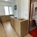 Studio Top 아파트 *